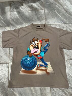 Taz Bowling Graphic Tee made in the USA single stitch xl